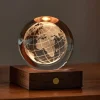 Fashion & Style|Sensory-Gingko World Globe Crystal Light - 3D Effect